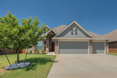 Photo of 3812 Presidio Circle, Norman, OK 73072 (MLS # 1250248)