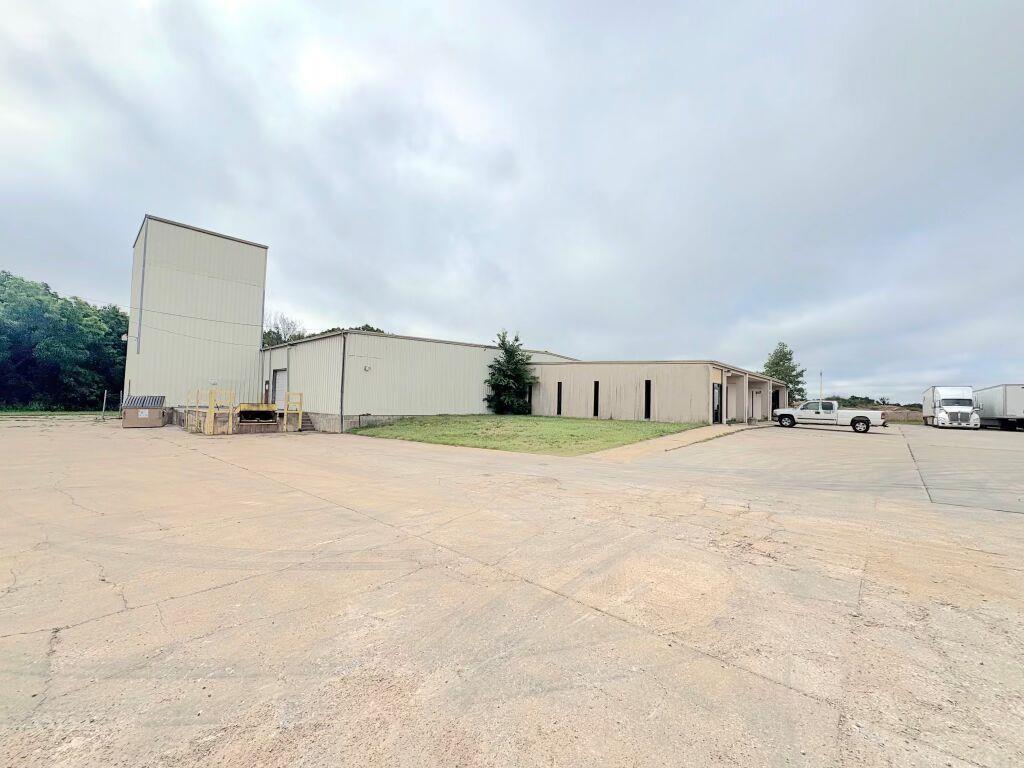 Photo 1 of 1 — 42405 Westech Road, Shawnee, OK 74804