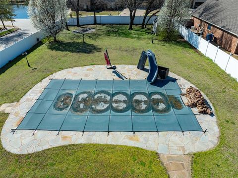 Photo of 421 War Eagle Lane, Yukon, OK 73099 (MLS # 1218870)
