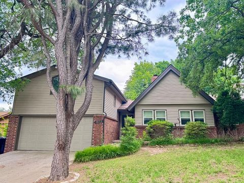 Photo of 3812 NE 142nd Circle, Edmond, OK 73013 (MLS # 1228734)
