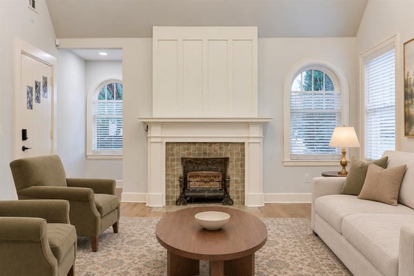 2208 N INDIANA AVE, OKLAHOMA CITY, OK 73106 - Image 14c742469be74a860d66fd4e4ccace3a/1423342003