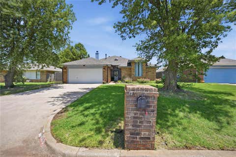 Photo of 8508 Timberwood Lane, Oklahoma City, OK 73135 (MLS # 1237393)