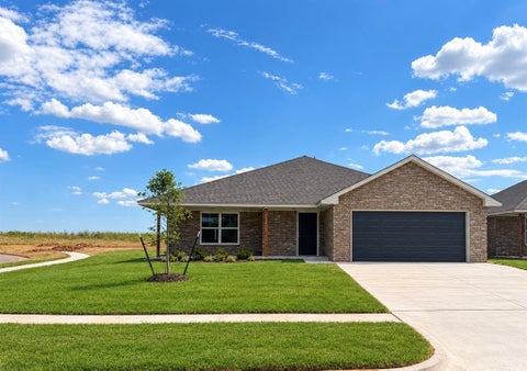 Photo of 2030 Brush Creek Way, Newcastle, OK 73065 (MLS # 1252757)