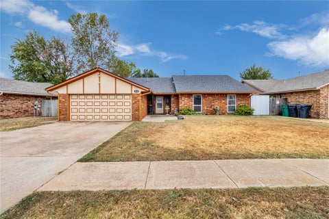 Photo of 3040 SW 129th Street, Oklahoma City, OK 73170 (MLS # 1251038)
