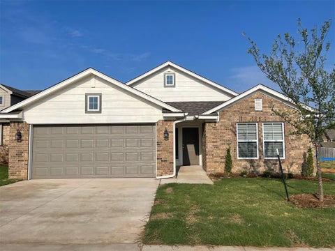 Photo of 17629 Nantucket Avenue, Edmond, OK 73012 (MLS # 1232158)