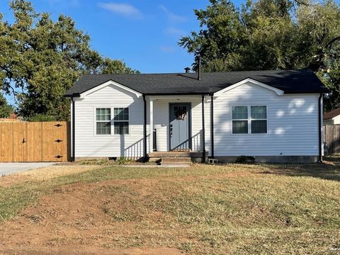 Photo of 6501 NW 30th Street, Bethany, OK 73008 (MLS # 1224144)