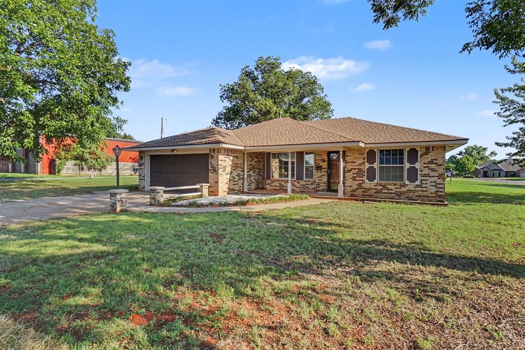 Photo 1 of 43 — 1001 W E Avenue, Elk City, OK 73644