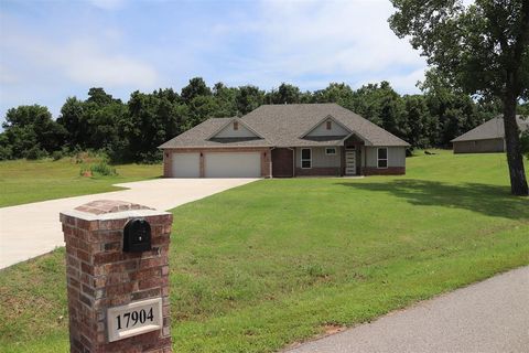 Photo of 17904 Salem Road, Choctaw, OK 73020 (MLS # 1235843)
