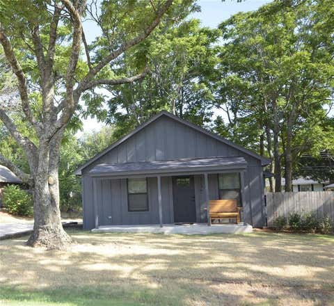 Photo of 313 SE 2nd Street, Blanchard, OK 73010 (MLS # 1244365)
