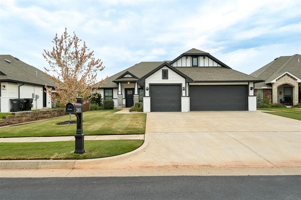 2801 SE 22ND ST, MOORE, OK 73160 - Image 16c4940e82bf82bdd142c8dfd4e272c4/4114369036