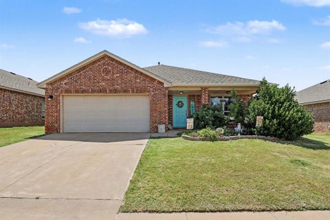 Photo of 9505 Timberwind Lane, Yukon, OK 73099 (MLS # 1239299)