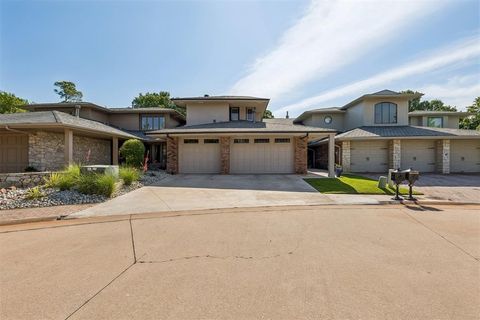 Photo of 6128 Stonegate Place, Edmond, OK 73025 (MLS # 1227431)