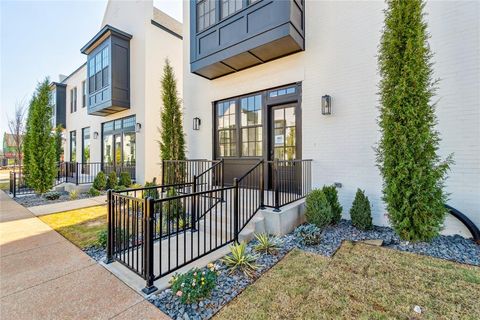 Photo of 18814 Selah Way, Norman, OK 73072 (MLS # 1216018)