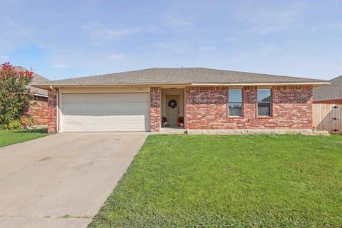 Photo of 809 NW 18th Street, Moore, OK 73160 (MLS # 1248701)