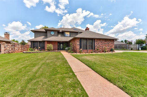 Photo of 2705 SW 113TH Street, Oklahoma City, OK 73170 (MLS # 1238287)
