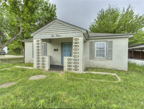 Photo of 230 E Jacobs Drive, Midwest City, OK 73110 (MLS # 1226007)
