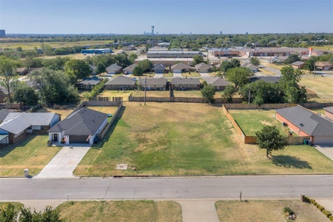 Photo of 628 NW 110th Street, Oklahoma City, OK 73114 (MLS # 1248334)