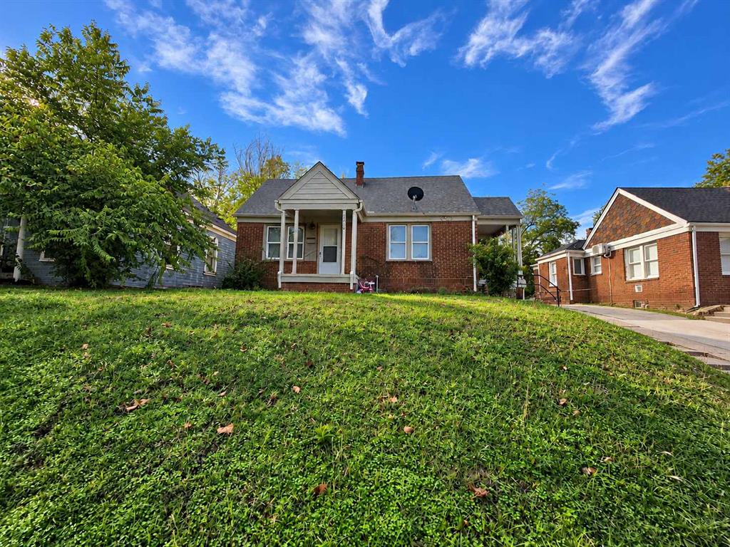 2328 NW 22nd Street