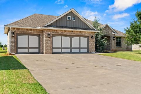 Photo of 11216 SW 42nd Court, Mustang, OK 73064 (MLS # 1229393)