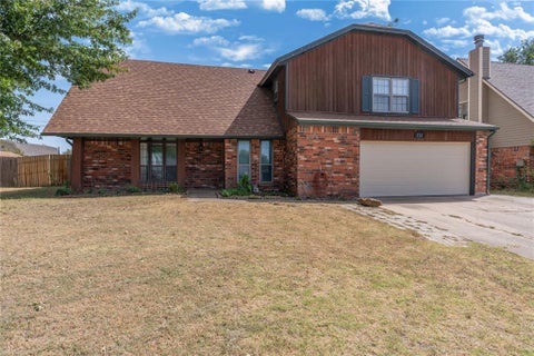 Photo of 212 Americana Court, Norman, OK 73069 (MLS # 1246162)
