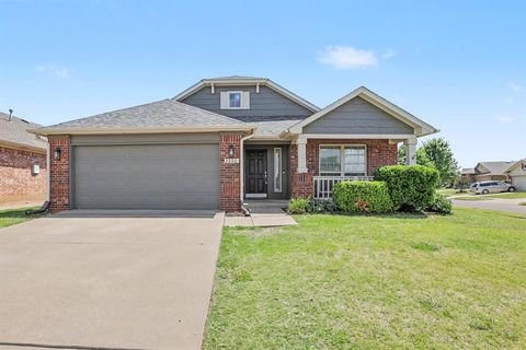 Photo of 2520 NW 182nd Street, Edmond, OK 73012 (MLS # 1229357)