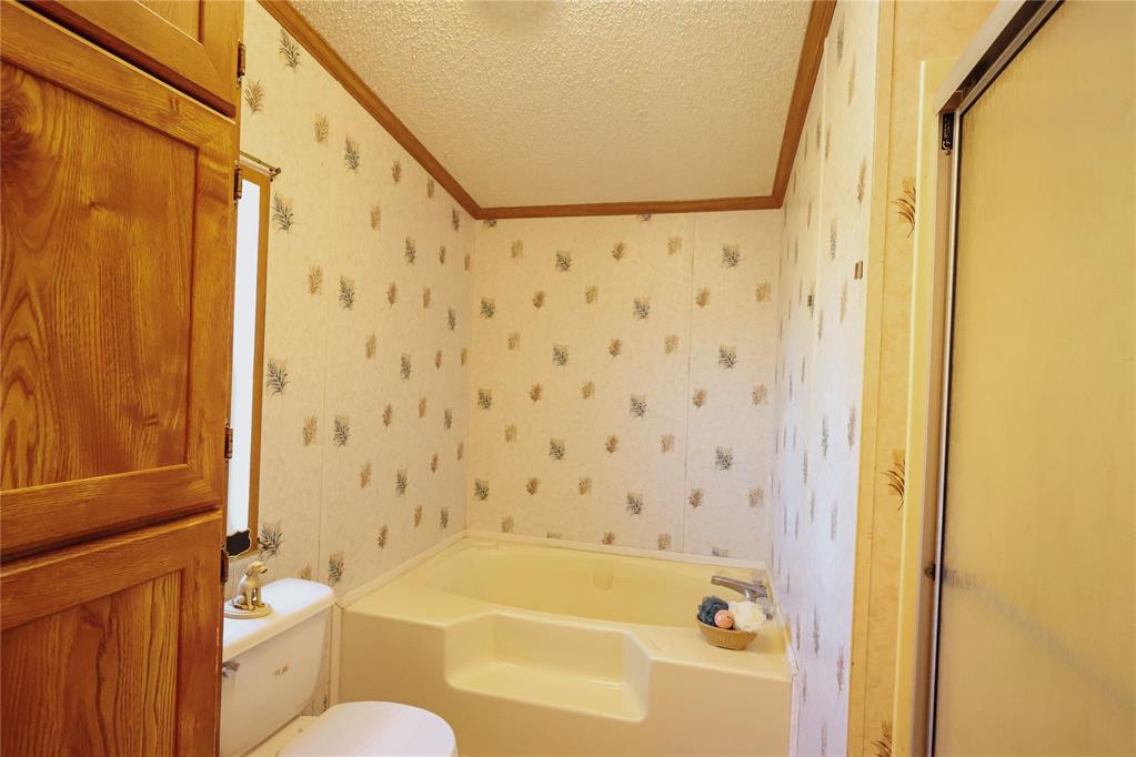 Shawnee, Oklahoma 74801, United States, 3 Bedrooms Bedrooms, ,2 BathroomsBathrooms,Residential,Active,236628