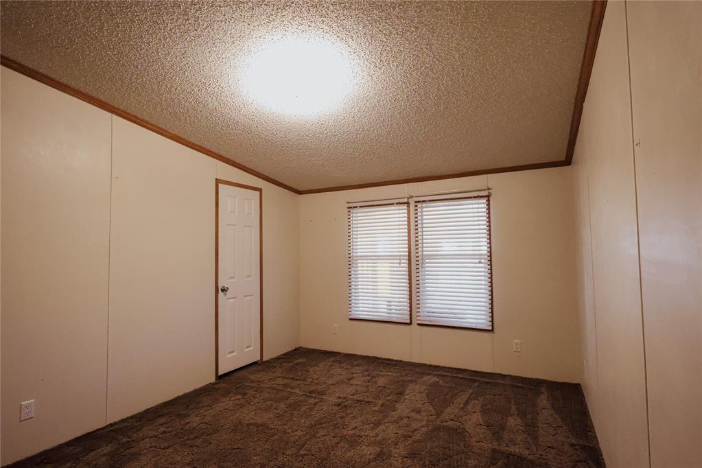 Shawnee, Oklahoma 74801, United States, 3 Bedrooms Bedrooms, ,2 BathroomsBathrooms,Residential,Active,236628