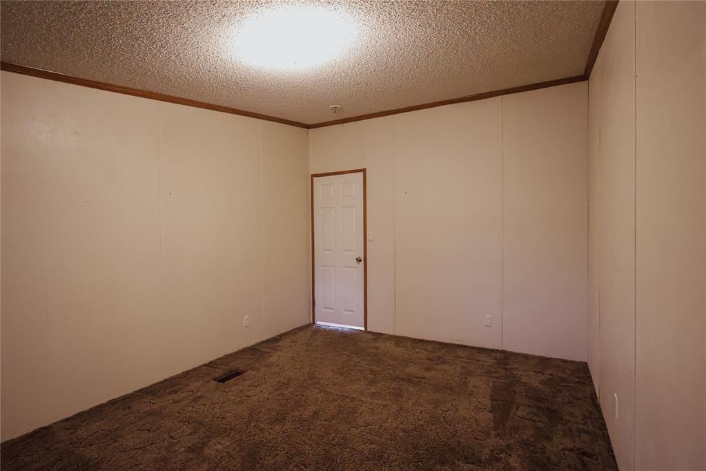 Shawnee, Oklahoma 74801, United States, 3 Bedrooms Bedrooms, ,2 BathroomsBathrooms,Residential,Active,236628