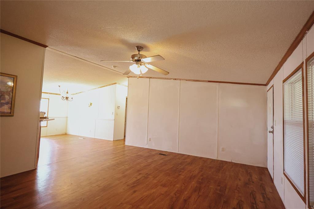 Shawnee, Oklahoma 74801, United States, 3 Bedrooms Bedrooms, ,2 BathroomsBathrooms,Residential,Active,236628