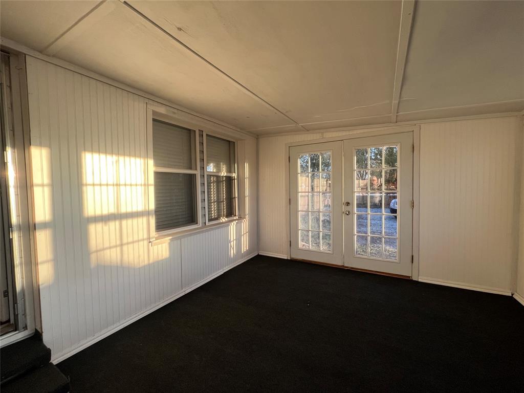 Shawnee, Oklahoma 74801, United States, 3 Bedrooms Bedrooms, ,2 BathroomsBathrooms,Residential,Active,236628