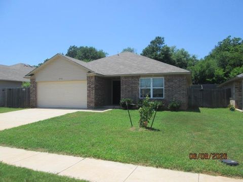 Photo of 208 Tuscany Circle, Noble, OK 73068 (MLS # 1234892)