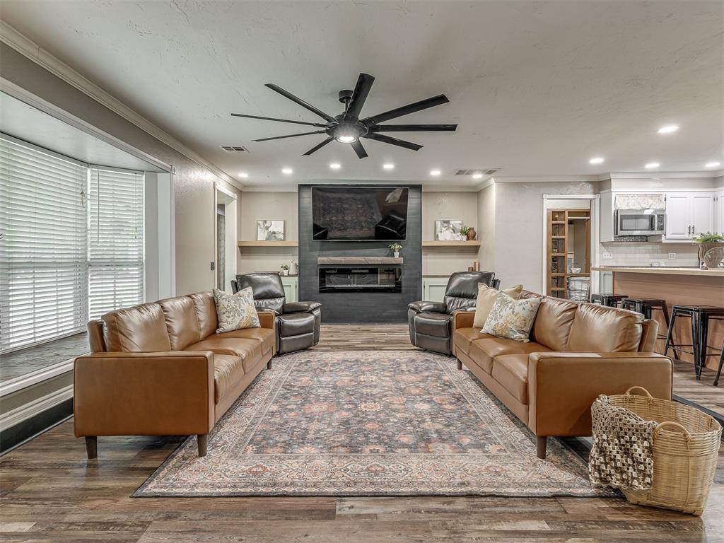 Photo 1 of 48 — 859 S Morgan Road, Blanchard, OK 73010
