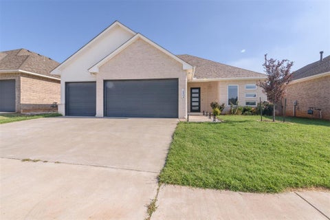 Photo of 5904 NW 158th Street, Edmond, OK 73013 (MLS # 1250203)