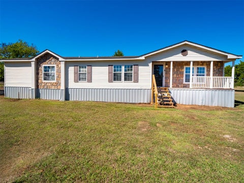 Photo of 31738 N County Road 3110 Road, Elmore City, OK 73433 (MLS # 1252710)