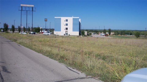 Photo of 2215 S Weedn Boulevard, Purcell, OK 73080 (MLS # 1252349)