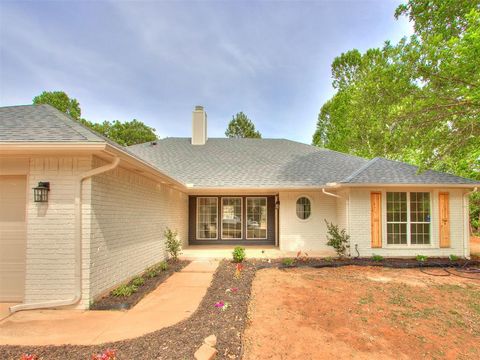 Photo of 900 S Carolyn Drive, Choctaw, OK 73020 (MLS # 1227712)