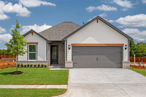 Photo of 3116 Evyn Boulevard, Yukon, OK 73099 (MLS # 1239733)