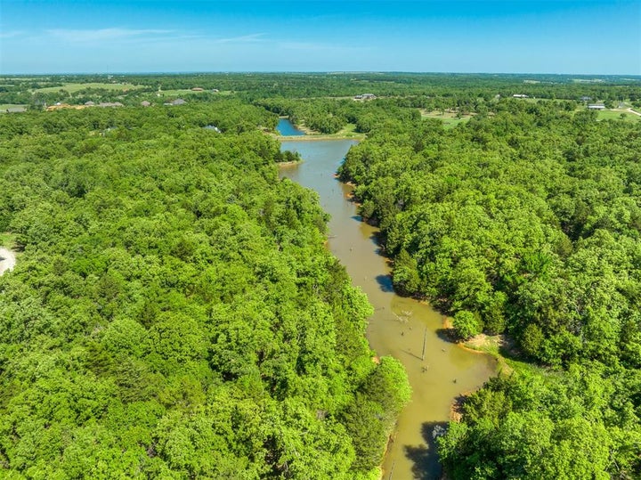 Photo 1 of 4 — 9789 Creek View Road, Guthrie, OK 73044