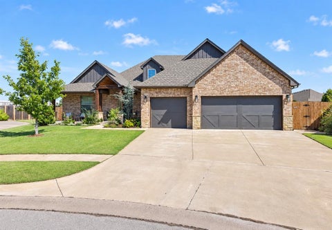 Photo of 13300 NW 7th Court, Yukon, OK 73099 (MLS # 1248938)