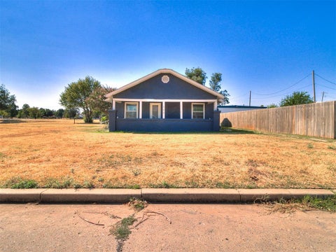 Photo of 140 SW 35th Street, Oklahoma City, OK 73109 (MLS # 1246471)