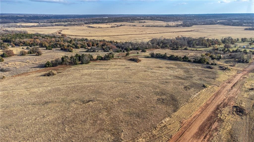 Photo 1 of 10 — 7500 Meadowlark Lane, Guthrie, OK 73044