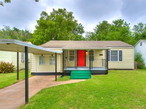 Photo of 213 W Jacobs Drive, Midwest City, OK 73110 (MLS # 1237555)
