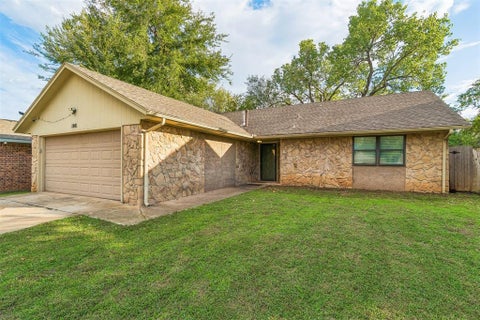 Photo of 108 Cambridge Drive, Midwest City, OK 73110 (MLS # 1249294)