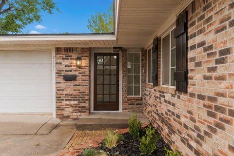 Photo of 2733 Manchester Drive, The Village, OK 73120 (MLS # 1245871)