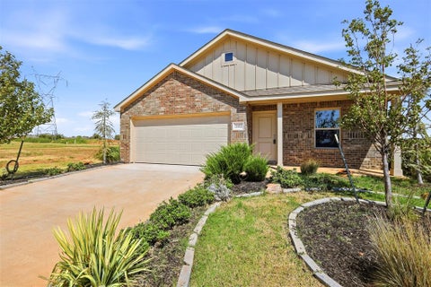 Photo of 11413 SW 40th Street, Mustang, OK 73064 (MLS # 1246640)