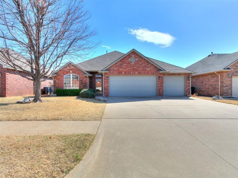 Photo of 7412 NW 134th Street, Oklahoma City, OK 73142 (MLS # 1236804)