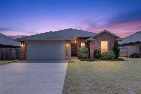 Photo of 940 S Appaloosa Lane, Mustang, OK 73064 (MLS # 1231336)