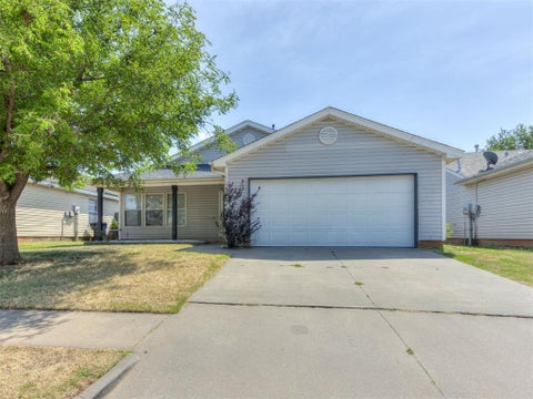 Photo of 920 Periwinkle Drive, Yukon, OK 73099 (MLS # 1242259)