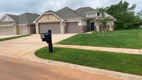 Photo of 2429 Creekview Drive, Moore, OK 73160 (MLS # 1240013)