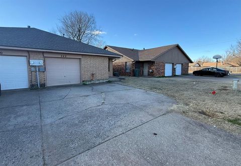 Photo of 242 Barrett Place, Edmond, OK 73003 (MLS # 1209921)